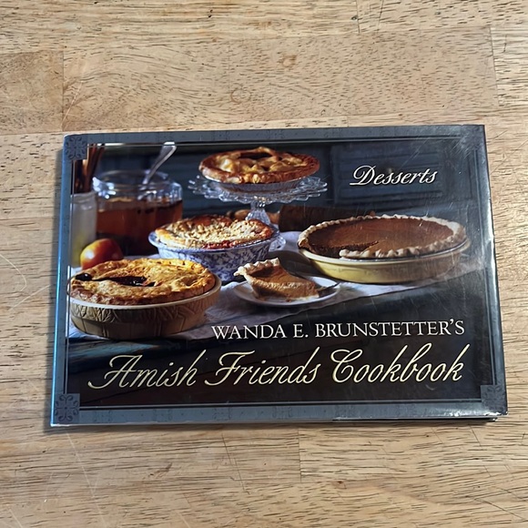 Amish Friends Cookbook by Wanda E. Brunstetter - Picture 1 of 6